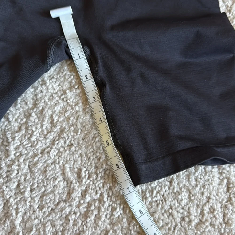 Women’s Best Black Biker Workout Shorts size Small - Picture 6 of 6